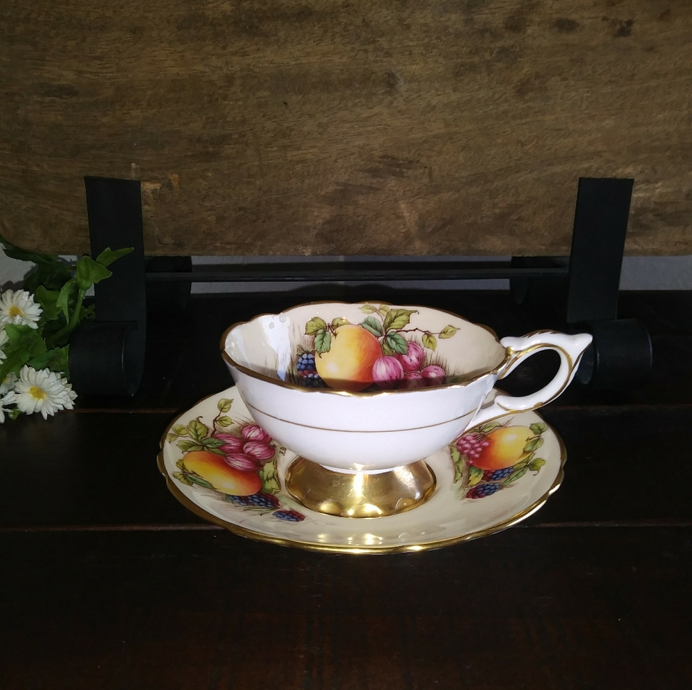 Royal Stafford tea cup & saucer